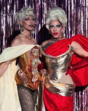 Farida Kant Instagram - 💄finale viewing party💄
 
condragulations to @lina.galore, reign with power👑

thank you to @dragraceitalia.official @wowpresentsplus @paramountplusit @poppeparty for the magical night✨

And thank you to our wonderful hosts for the night @edoardozaggia & @albertopots🦄🌈