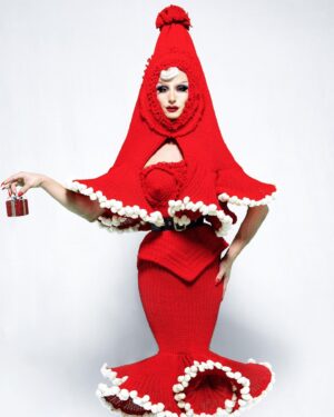 Farida Kant Instagram - Marry marry Christmas 

Look by me
Ph @nicolas_nreal
