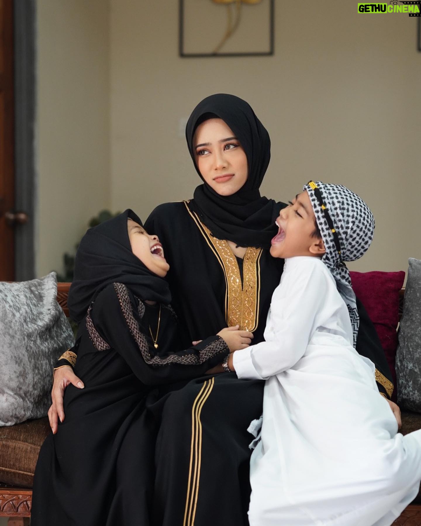 Fatin Afeefa - 56.5K Likes - Salam AidilAdha 🖤