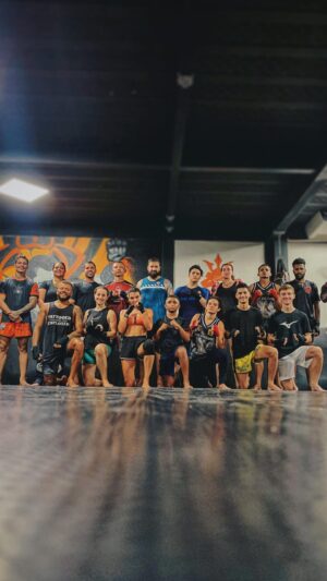 Felipe Colares Instagram - 🔸Um pouquinho de tudo o que rolou ontem com esses dois monstros da Luta: @alessandro.mendes.739 e @felipecabocaoufc 
.
🔸Sexta feira do jeito que o nosso Time gosta! 
.
🔸Família Shogun Team Recreio 
.
🔸Vídeo e edição: @brennda.guerra 
.
📲(21) 9 9951.4471
📍Rua Desembargador Paulo Alonso, n• 156 - Recreio dos Bandeirantes