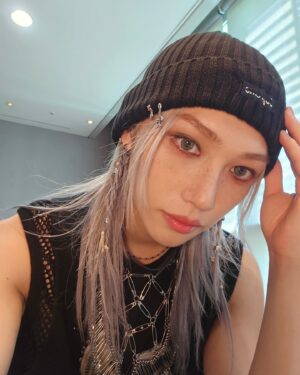 Felix Instagram - 🔫💥💙🧡🩶
#felix #straykids #stay #chkchkboom