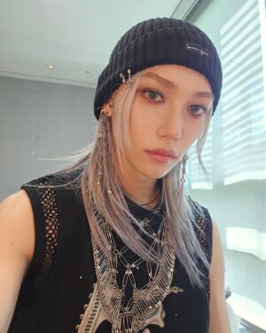 Felix Instagram - 🔫💥💙🧡🩶
#felix #straykids #stay #chkchkboom