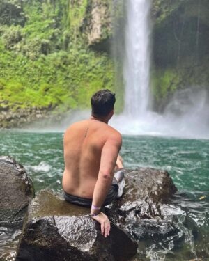 Félix-Antoine Tremblay Instagram - Pas à Survivor mais pas loin.