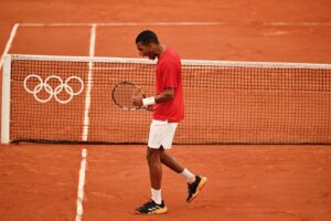 Félix Auger Aliassime Instagram - The dream remains alive 😤❤️ No holding back now 🇨🇦
Semis bound…

📸: Julian Finney | ITF images via Dubreuil/Kopatsch/Zimmer’