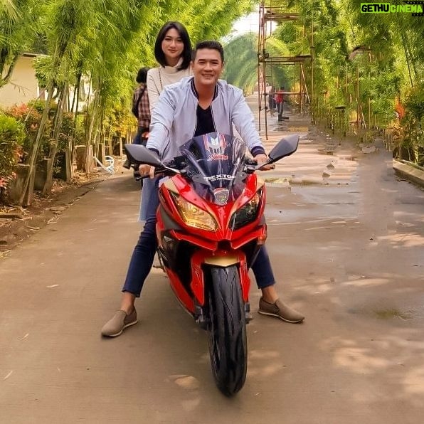 Ferry Ixel - 747 Likes - Udah lama ga jalan2 pakai motor, tunggu kami ya di SUARA HATI ISTRI 🤪🤪
@tiarrapermata
@mkf_official