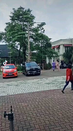 Ferry Ixel Instagram - SIAP MENGHIBUR LAGI SUARA HATI ISTRI 😊😊
#suarahatiistri  #ftvindosiar #dramaindonesia #aktor
