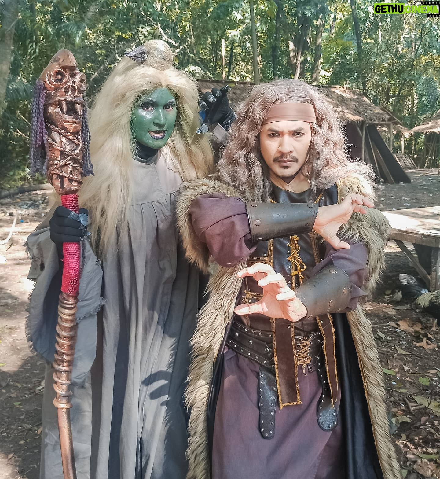 Ferry Ixel - 1.3K Likes - DURGALA bersatu dengan MAK LAMPIR akan selalu membuat kerusuhan di Kerajaan Padjajaran😁😁😁😁 setiap hari jam 21.00 di MNCTV