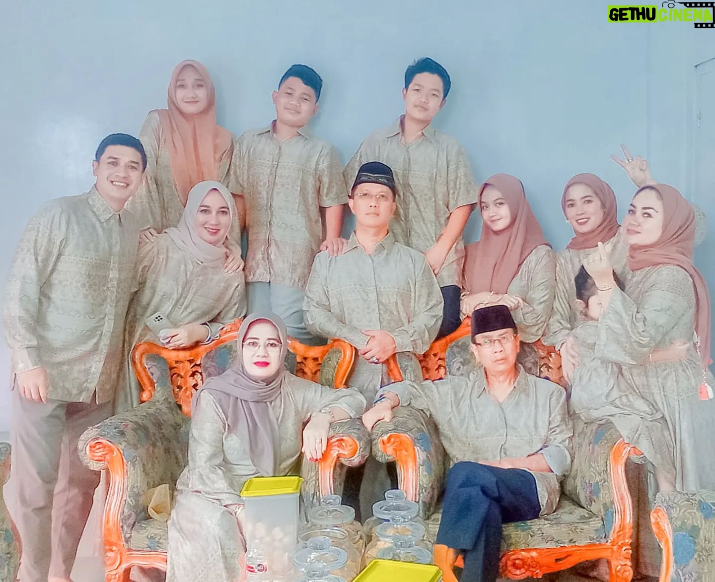 Ferry Ixel - 780 Likes - Taqabbalallahu minna wa minkum. Minal aidin wal faizin. Mohon maaf lahir dan batin. Selamat Hari Raya Idul Fitri 1 Syawal 1443 H