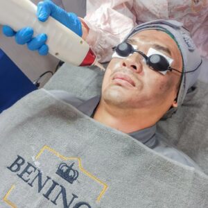 Ferry Ixel Instagram - Selamat menunaikan ibadah puasa buat sahabat2 yg mejalankannya☺🙏
Persiapan mudik lebaran perawatan dulu di BENING'S.. Biar makin OK☺☺
@beningsclinic_pik
@dr.okypratamaa 
@mr_ceremony6 
@septiwulan.28