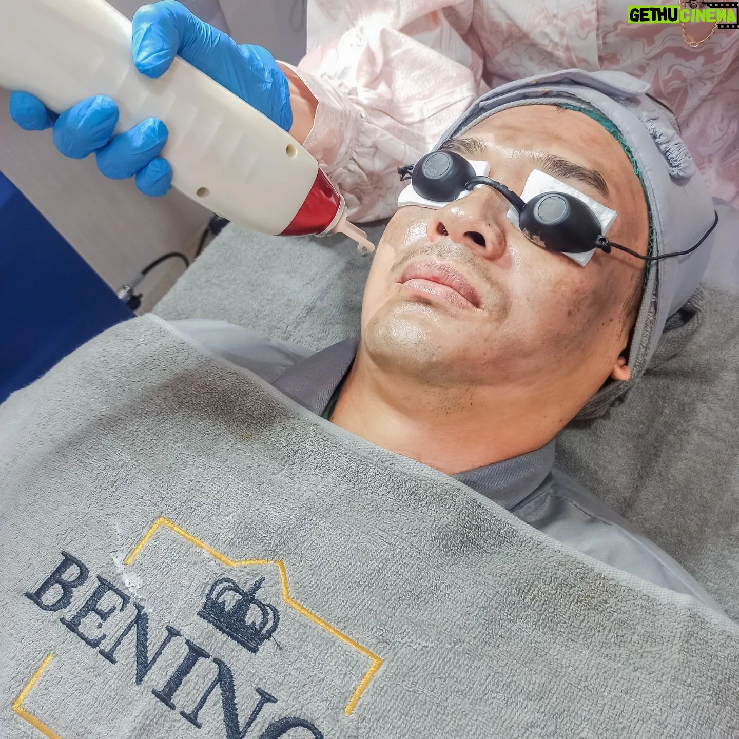 Ferry Ixel - 331 Likes - Selamat menunaikan ibadah puasa buat sahabat2 yg mejalankannya☺🙏
Persiapan mudik lebaran perawatan dulu di BENING'S.. Biar makin OK☺☺
@beningsclinic_pik
@dr.okypratamaa
@mr_ceremony6
@septiwulan.28