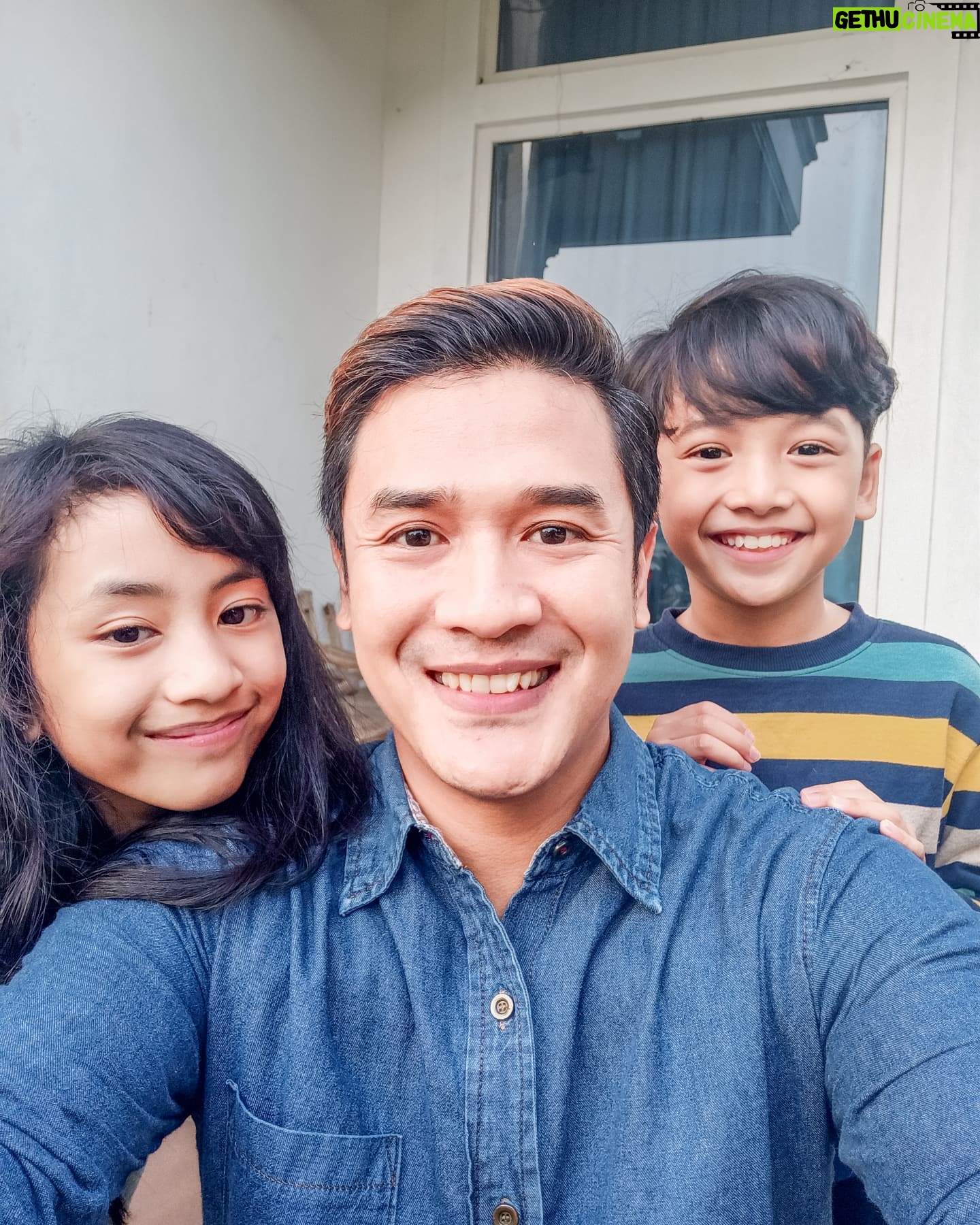 Ferry Ixel - 1K Likes - Main ama anak-anak biar awet muda 😁😁