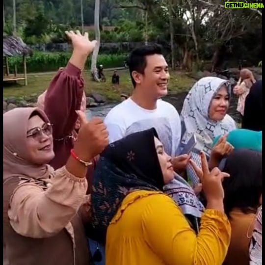 Ferry Ixel - 330 Likes - Menyapa emak-emak di CURUP RL BENGKULU☺☺