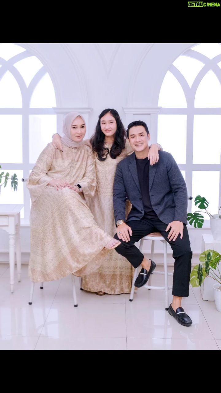 Ferry Ixel - 761 Likes - BIDADARI SURGAKU😍😍