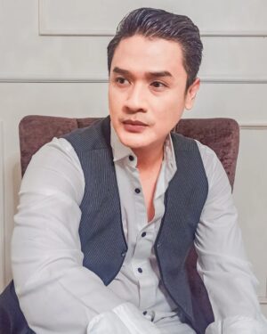 Ferry Ixel Instagram - "Kesuksesan tidak menemukanmu. Kamu harus keluar dan meraihnya"