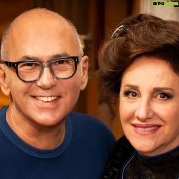 Ferzan Özpetek - 10.7K Likes - “La vera felicità non dipende dal numero degli amici, ma da quali ci si è scelti e da quanto essi valgono” (Samuel Johnson). È importante avere scelto accanto a sé persone speciali: questo può renderci veramente felici! Sereno Sabato (Don Francesco).
#diamantidiozpetek #diamanti @mara_venier @carlasignorisreal @visionfilmdistribution @greenboo_production #farosfilm photo @stefania_casellato