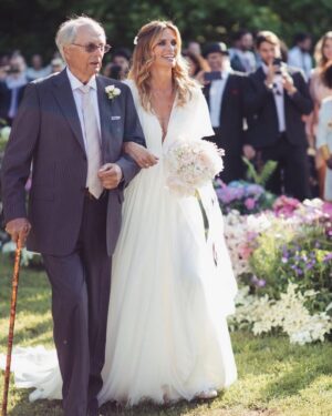 Filippa Lagerbäck Instagram - The Lion King 🦁, Björn Lagerbäck, oggi 85! 🥳
.
Kära Pappa, stort Grattis, kramar och floder av champagne!
🍾🥂🍀❤️