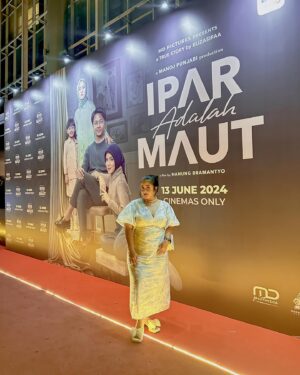 Fitria Rasyidi Instagram - Sabar ya niss 🥹aku #teamNisa walaupun aku terlihat seperti Rani pada malam itu.. Satu Kata utk Film ini Raniiiiii Gateliiii!!! 🤬🤯😤 bagus banget filmnya banyak kejutan2 pas di scene2 tengah sampe ending! 🫣

Bangga aku padamu MICIII PETJAHHH 🔥🔥🔥 @michelleziu ❤️