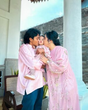 Fitria Rasyidi Instagram - Selamat Lebaran, Mohon maaf lahir batin semua 🙏🏻❤️