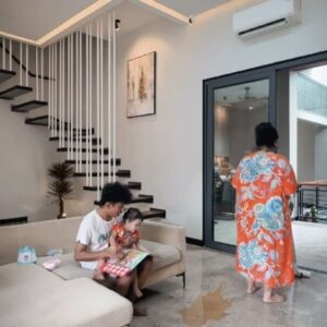 Fitria Rasyidi Instagram - Suami yang baik akan selalu mencari cara untuk menghindari peperangan 😇
#RumahTanggaKumit