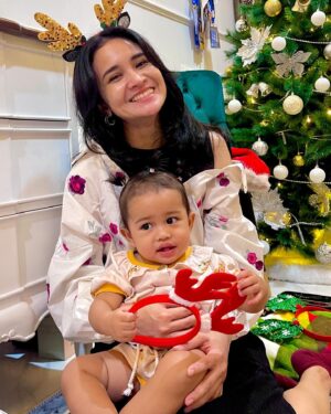 Fitria Rasyidi Instagram - Selamat bertambah umur onty micii, doa azoy semoga onty cepet dapat jodoh yg baikkkk bahagia selalu ya onty 😘❤️ @michelleziu