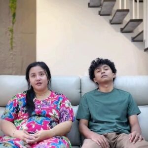 Fitria Rasyidi Instagram - Pernah ada disituasi gini gak ? Apa yang kalian rasa ? 🥸
.
#rumahtanggakumit #kumitproject