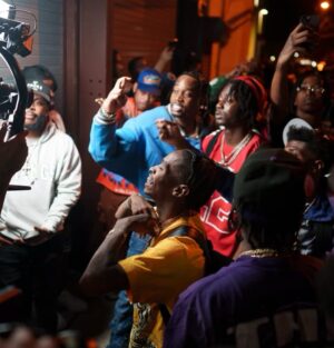 Fivio Foreign Instagram - Next Friday.. Outside open bacc up 🗽