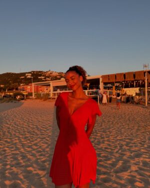 Flora Coquerel Instagram - On voudrait qu’il soit éternel. Summer 24 🫂