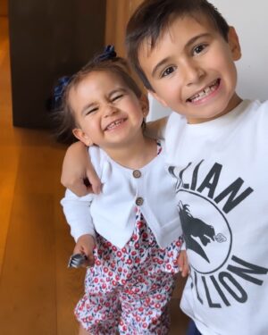 Florencia de Saracho Instagram - Viva !! Mi María, feliz vida mi niña, no sabes lo que significas para nosotros, llegaste a revolotear esta familia y nos haces inmensamente feliz. Es un privilegio ser tu Mamá. Te adoro mi Bebé por siempre