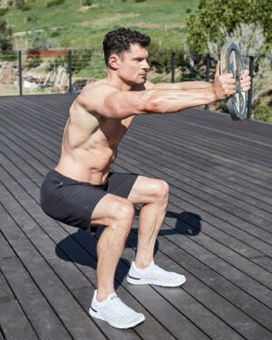 Flula Borg Instagram - send these photos some beverages! #thirsty #nippulls 

📸 @lesliealejandro
👔 @mrqfears
💄 @grace_phillips
💪 @paolomascitti