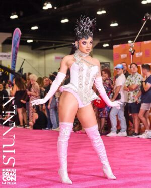 Fontana Instagram - RUPAUL’S DRAGCON LA 🩷 Thank you for all the love I’ve received the past days, this experience was magical ✨ I love you forever!!! 🥹

Special thanks to my partner @nyxcosmeticsnordics for taking me all the way from Sweden to LA, with love 🥰 

Outfit: @thepeterenglund 
Hair: @eireheadwigs 
Photos: @stunnin.mag 

And the biggest love and respect to my dream team @carol_the_drag_translator and @stefanmatarazzo from @poshclublisbon for being there for me and helping me with literally everything, love you both so much!! ❤️

#fontana #dragcon #rupaulsdragcon