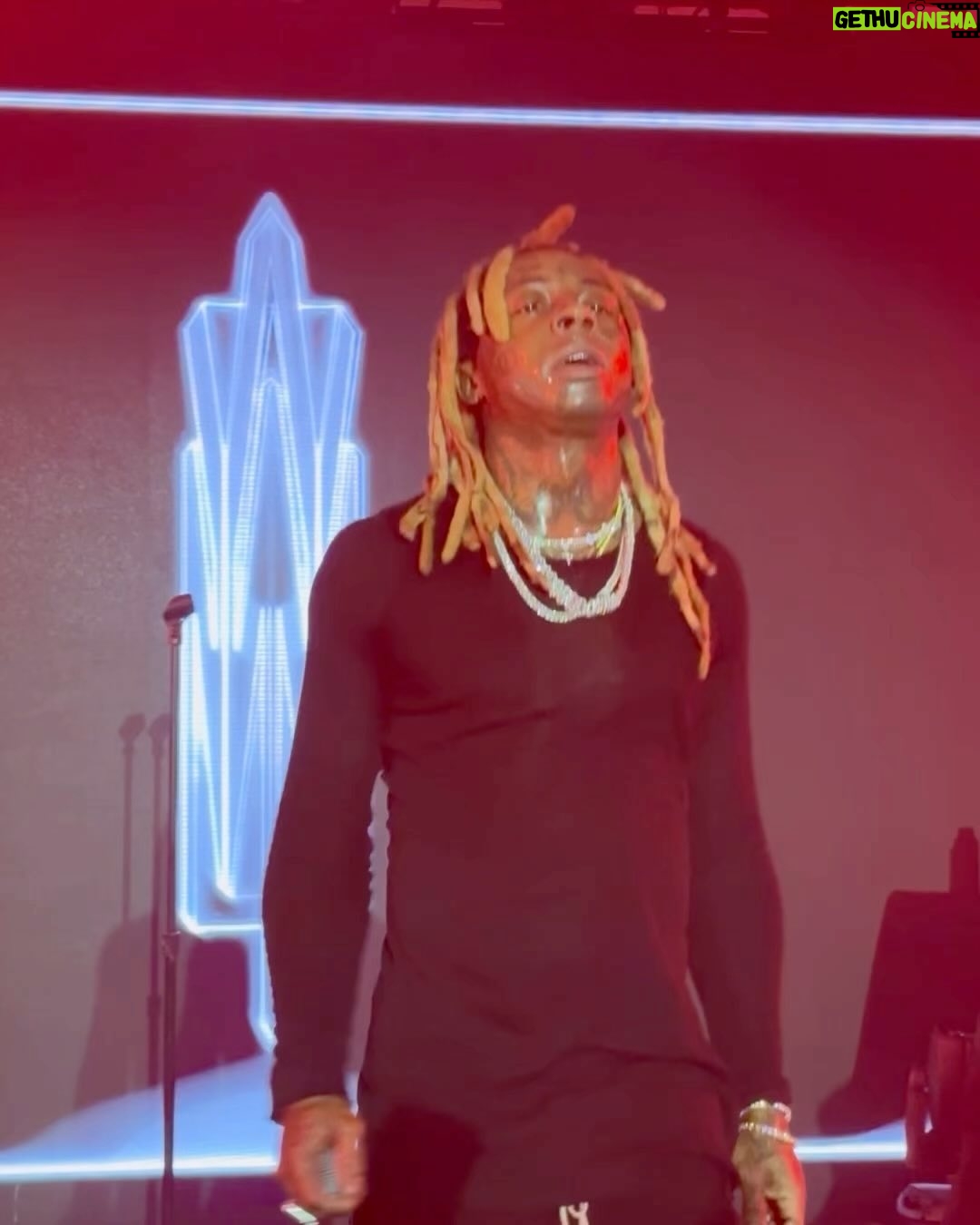 Fontana - 4K Likes - Trick or treat? šš» Thanks @nyxcosmeticsnordics for the most amazing Halloween Party ever for bringing the icon @liltunechi !!! to the stage š¤
@nyxcosmetics #nyxcosmetics #nyxprofessionalmakeup #nyxcosmeticsxuniversalmonsters #fontana