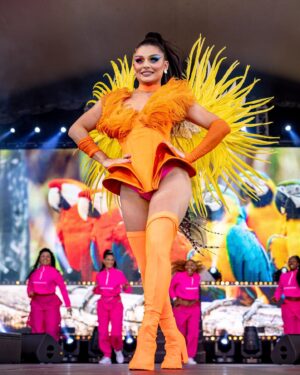 Fontana Instagram - THE FONTANA SHOW 2.0 👽

I’d like to thank my fans who came and shouted loud! 😍 HUGE thanks to my fantastic crew (my friends!) for supporting me and helping me since day 1 🖤

HUGE thanks to my beautiful dancers @lidianabarros_cirkussamba @pahcavalcante_ @thaliagoncalvessimas @thassisousa 🇧🇷💚

Outfits: @thepeterenglund 
Hair: @hairbyhugofreitas 
Boots: @by.lanay 
Wings: @wsdesign86 

Photos 1 & 3: @farshid_nasrabadi 
Photos 6 & mid-10: @fotografamandawilhelmsson 
Photos 9 & up and low-10: @fotografaviajante 
Videos 4 & 8: @dalis88 

#fontana #thefontanashow #stockholmpride #glamspäck #pride #lovewins