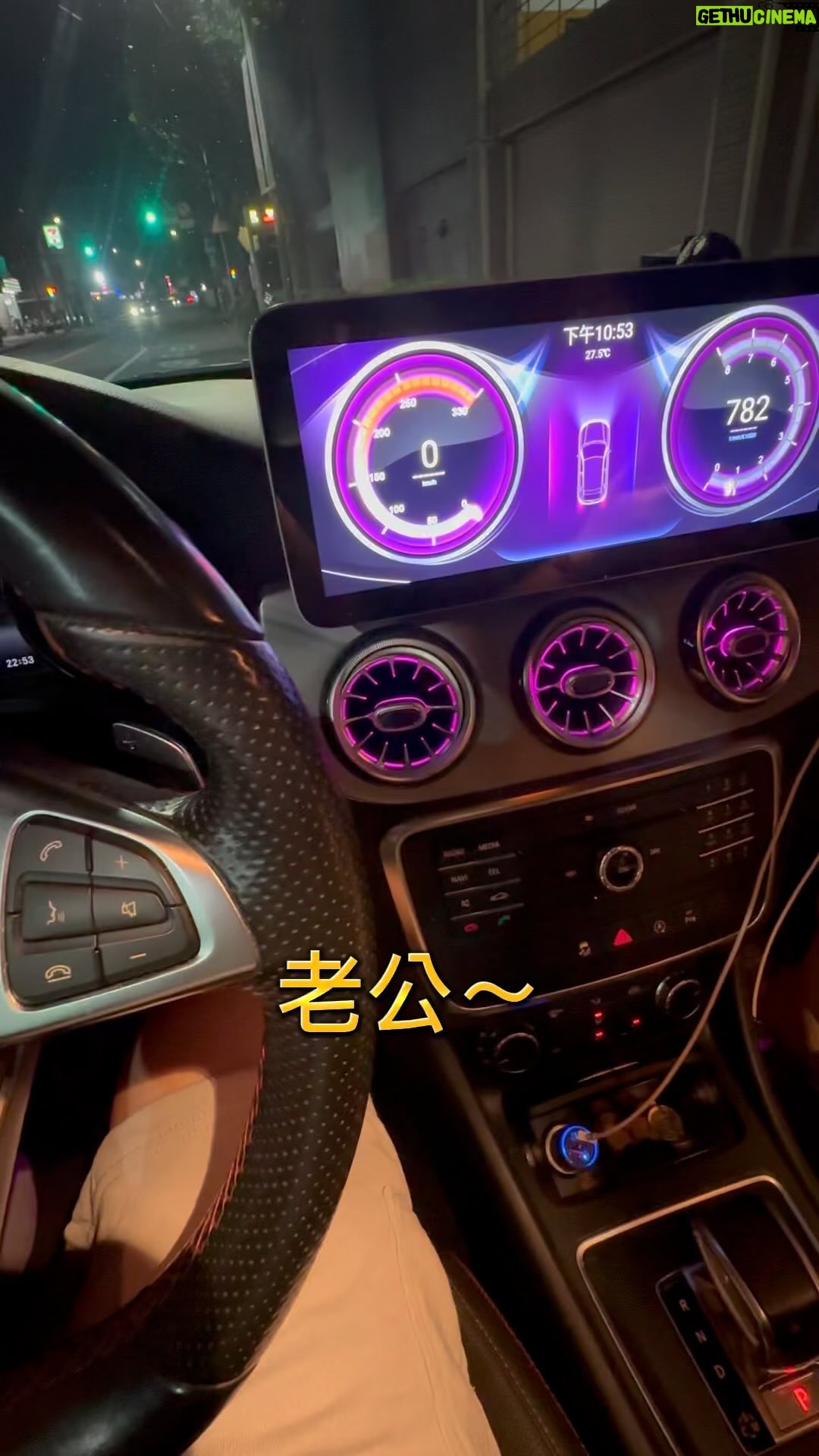 Fou-Xi You - 10.8K Likes - 女人不懂!
解釋了也不會懂!