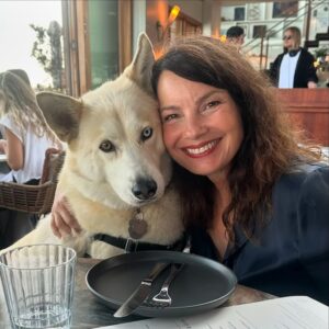 Fran Drescher Instagram - Love is Love. Start your day w/o judgement. Try to realize our species needs more understanding of the grand scheme of things. Try this on for size: we are all together as one being in the same body called Life on Earth. To do harm to each other or other life or the planet body that we cannot survive without is not only stupid and self destructive, it exemplifies what a cancer humans are while everything else knows how to work with nature not against it. Only self-awareness will lead to behavior modification and growth as a species for the better. Start with you. Make YOU the project. Observe you. Identify in you fear, anger, judgement, violence, and a general lack of how YOU are hurting and negatively impacting everything by the mindless, unaware things  you  do . Go for it!
🙏🏻🤍🕊️✌️