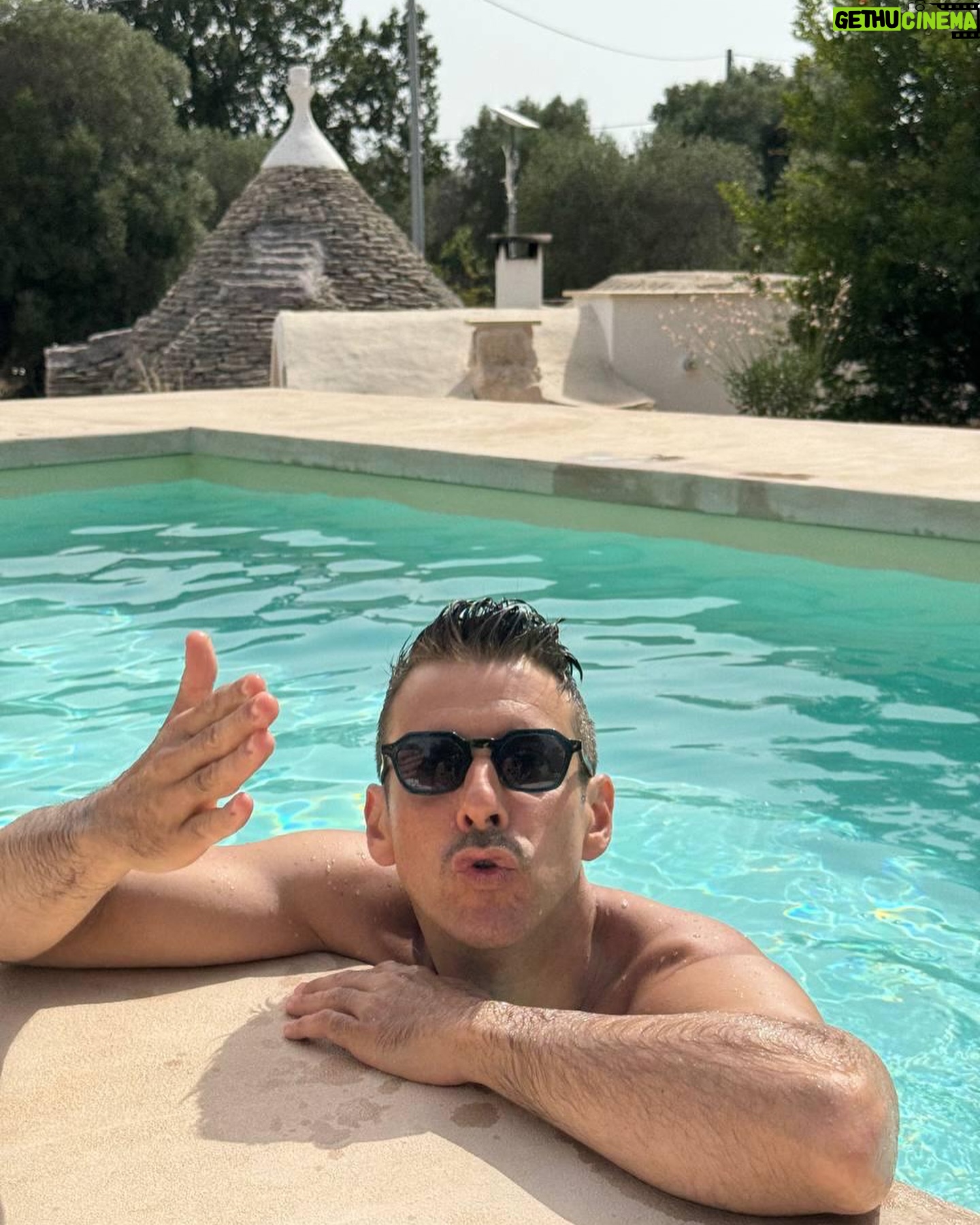 Francesco Gabbani - 29.4K Likes - Baci dalla Puglia 🌈💙