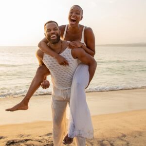 Franchesca Ramsey Instagram - Screaming Happy Birthday to @thedelondotcom the bestest friend a girl could ask for!! A friendship forged in the early aughts and going strong over 2 decades later, I can’t imagine the person I’d be without De’lon in my life. No one makes me laugh harder or feel more seen in this world. He’s my North Star, my twin, my favorite dance partner, best co-host/collaborator and the only person who can read me for filth in one breath while building me up in the next. It’s hard to say what I love most about De’lon but it’s likely a tie between his booming laugh, thirsty jokes & endless thirst for knowledge. Every day he impresses and inspires me with his talent, his wit & compassion. The king of SAT words, a man whose brilliance and ubiquity can’t be denied, every day I’m thanking the heavens for De’lon(thor) Grant! Happy birthday King!! 😭🥰😘👑