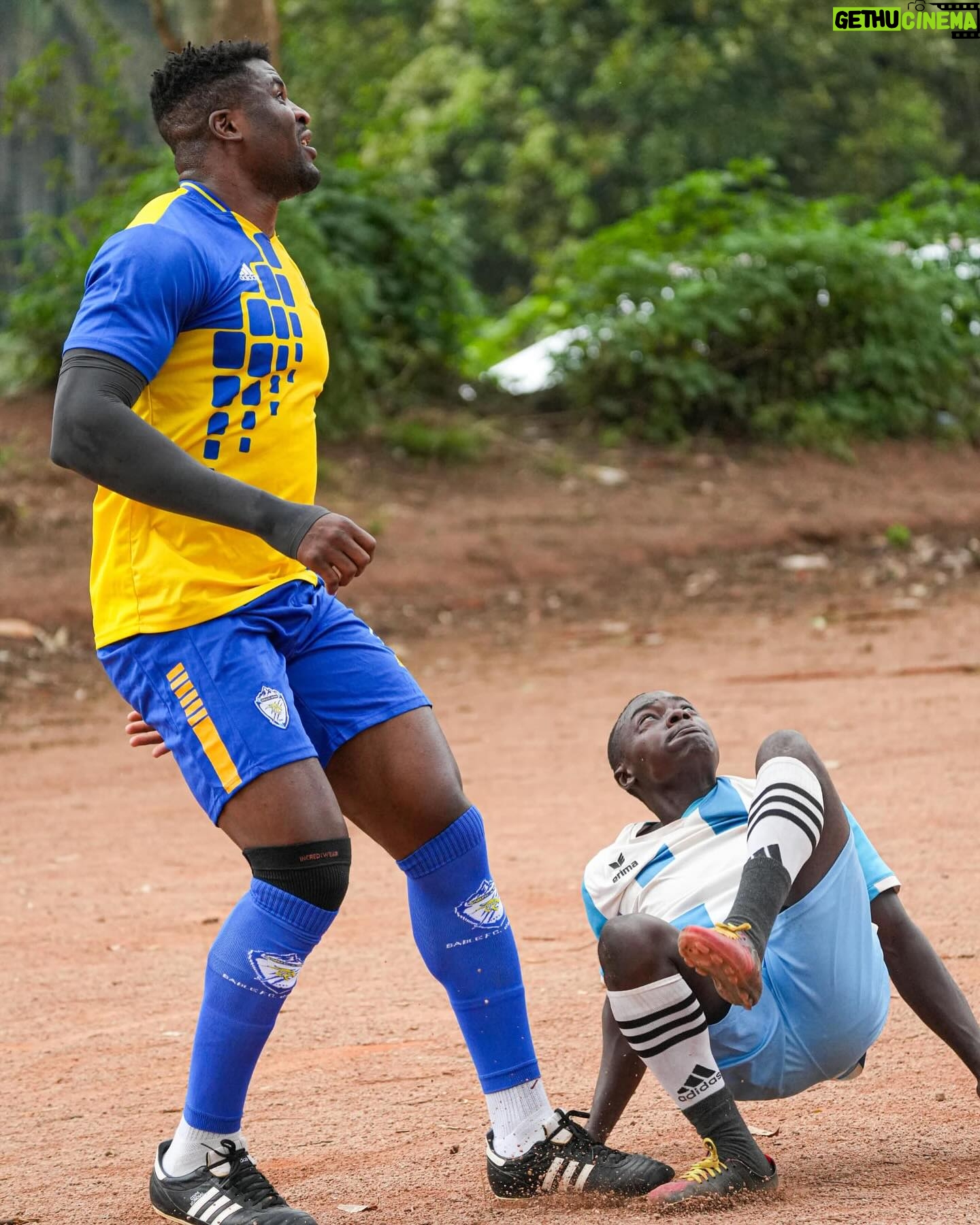 Francis Ngannou - 0.9 Million Likes - Enjoying my time back home, playing football β½οΈ and enjoying life βπΏ @sablefcdebatie