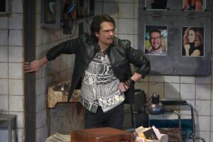 Francisco Rubio Instagram - ¿Eres de Monterrey? ¡Entonces no esperes más, anticipa tu compra y acompáñanos con tu familia y amigos en Escape Room, una comedia que los dejará… #Atrapados!

📍 Monterrey - Auditorio San Pedro
📆 Sábado 13 de abril
⏰ Funciones 5:30 y 8:00 p.m.
🎟️ Boletos en taquilla y en @aremamx 
.
.
.
.
.
#Faisy #Mariazel #AlejandraBarros #AleBarros #PacoRubio #FranciscoRubio #Monterrey #Teatro #Comedia #Risas #MejorTeatro #AuditorioSanPedro #Arema #LaGranAudiencia #EscapeRoom
