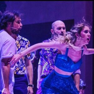 Francisco Rubio Instagram - Hoy zarpa este Barco @mammamia_mx que gran viaje nos espera! 💫 Dios, llévanos a un buen puerto 🙏🏻🙌🏻 GRACIAS @claudiocarreramx @tina_galindo @teatroinsurgentes @jasonasparks @prisalba @danielvillafane por todo su AMOR, GUÍA, CONFIANZA 🫶❤️