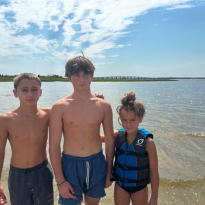 Frankie Edgar Instagram - Sunday adventurers with the fam!
