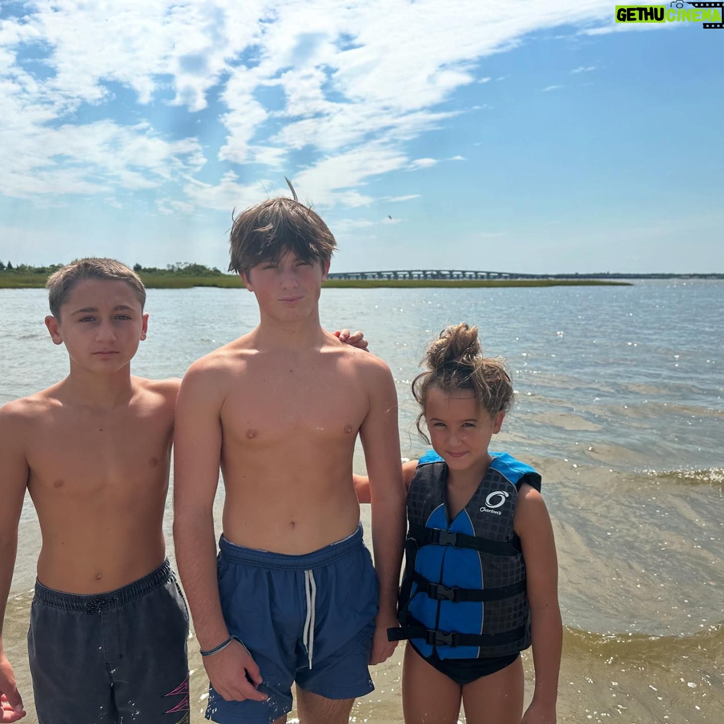 Frankie Edgar - 2.2K Likes - Sunday adventurers with the fam!