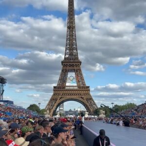 Fred Sirieix Instagram - Le Parc des Champions. Emotions et frissons. Inoubliable #paris2024 

Felicitations @lois_toulson @andreassirieix04 Merci pour cette aventure et bravo encore 🥉👏🏻👏🏻👏🏻🇫🇷
