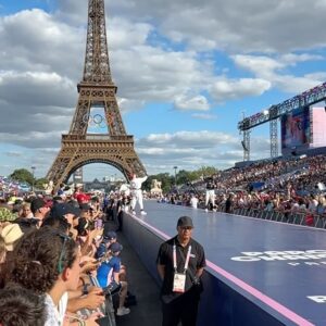 Fred Sirieix Instagram - Le Parc des Champions. Emotions et frissons. Inoubliable #paris2024 

Felicitations @lois_toulson @andreassirieix04 Merci pour cette aventure et bravo encore 🥉👏🏻👏🏻👏🏻🇫🇷