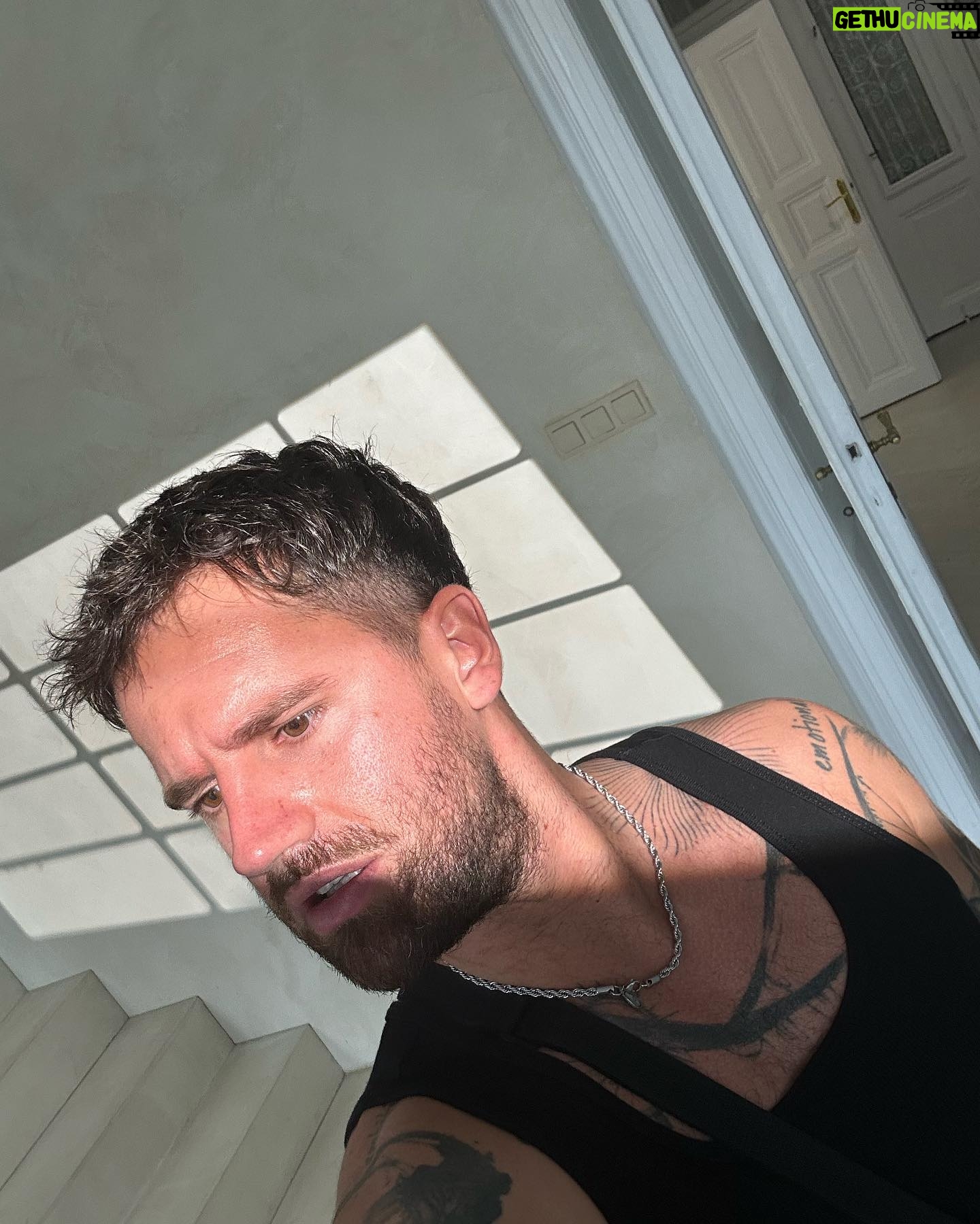 Frohner Fecó - 2.8K Likes - Ezek azért szép napok😎✨☀️