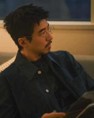 Fu Meng-Po Instagram - 藍色是林燈的顏色

@berluti #berluti 

@sovenhomuha 
@_casa_blanc 
@chiron_yun 
@fina_laqinakayalrurhzyal