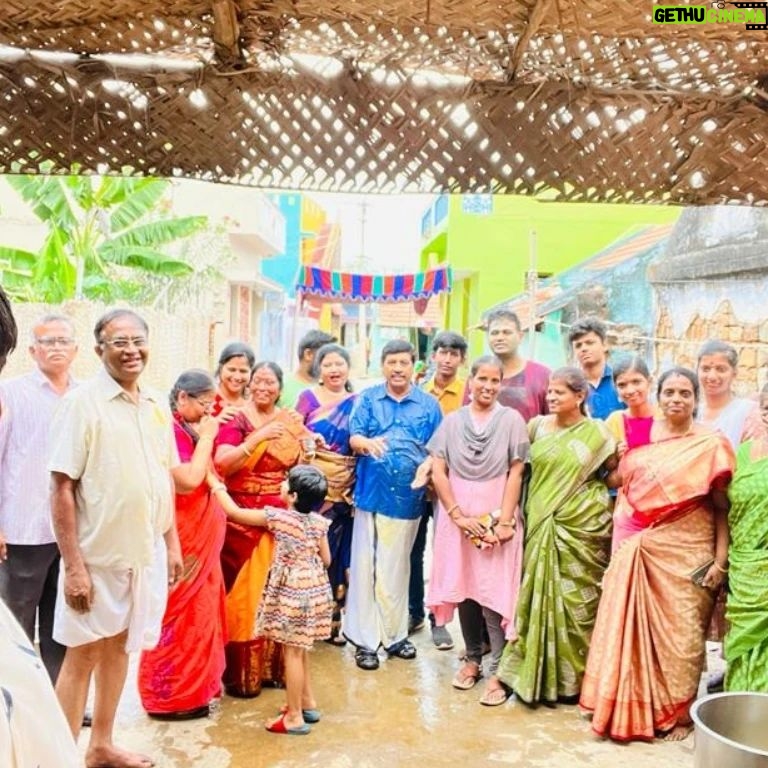 G. Gnanasambandam - 2.3K Likes - ஊர்த் திருவிழா 🙏🙏🙏
முறைப்பெண்கள் மஞ்ச தண்ணீர் ஊத்துதல்.. மஞ்சள் - கிருமி நாசினி !!
நம் முன்னோர்களின் அறிவே அறிவு 👏🙏
