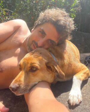 Gabriel Louchard Instagram - Me permita o trocadilho.
Aliás, antes me permita usar a palavra “trocadilho” em 2023.
Mas é amor pra cachorro!
#simba
