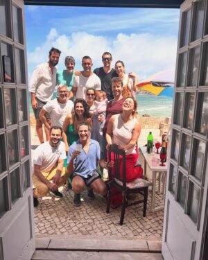 Gabriela Barros Instagram - Cheers to life and its many wonders. Oh and to partying too!✨🥂