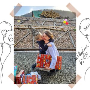 Gabriela Lašková Instagram - • Strašně moc tě milujeme, oslavenče! Celý den jsem se dojímala nad tím, jak velký a úžasný kluk Ben je. Byl moje první miminko a teď bude můj první školou povinný. A když jsem mu měla popřát, neměla jsem přes slzy slov. On ale ví, co mu přeju, snažím se mu to říkat pořád. Milujeme tě, chlapečku náš, Vinoušek, táta, já a celá rodina. Milujeme!

#nekdomanarozeniny #mymamepranijediny