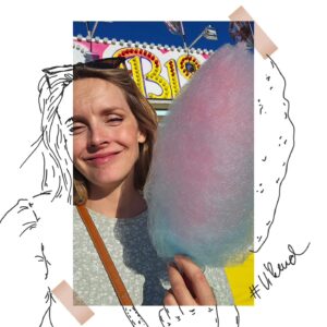 Gabriela Lašková Instagram - • Víkend ! 🎪

Záhony, skleník, základ pro bazén, pouť, cukrová vata, papírové růže, dětská oslava, záhony, další kousek zahrady, zase záhony, grilování, bazének, Hugo, kombajn na poli a suchá tráva.

#víkend #malevelkeradosti #klucimoji #ladolcevita